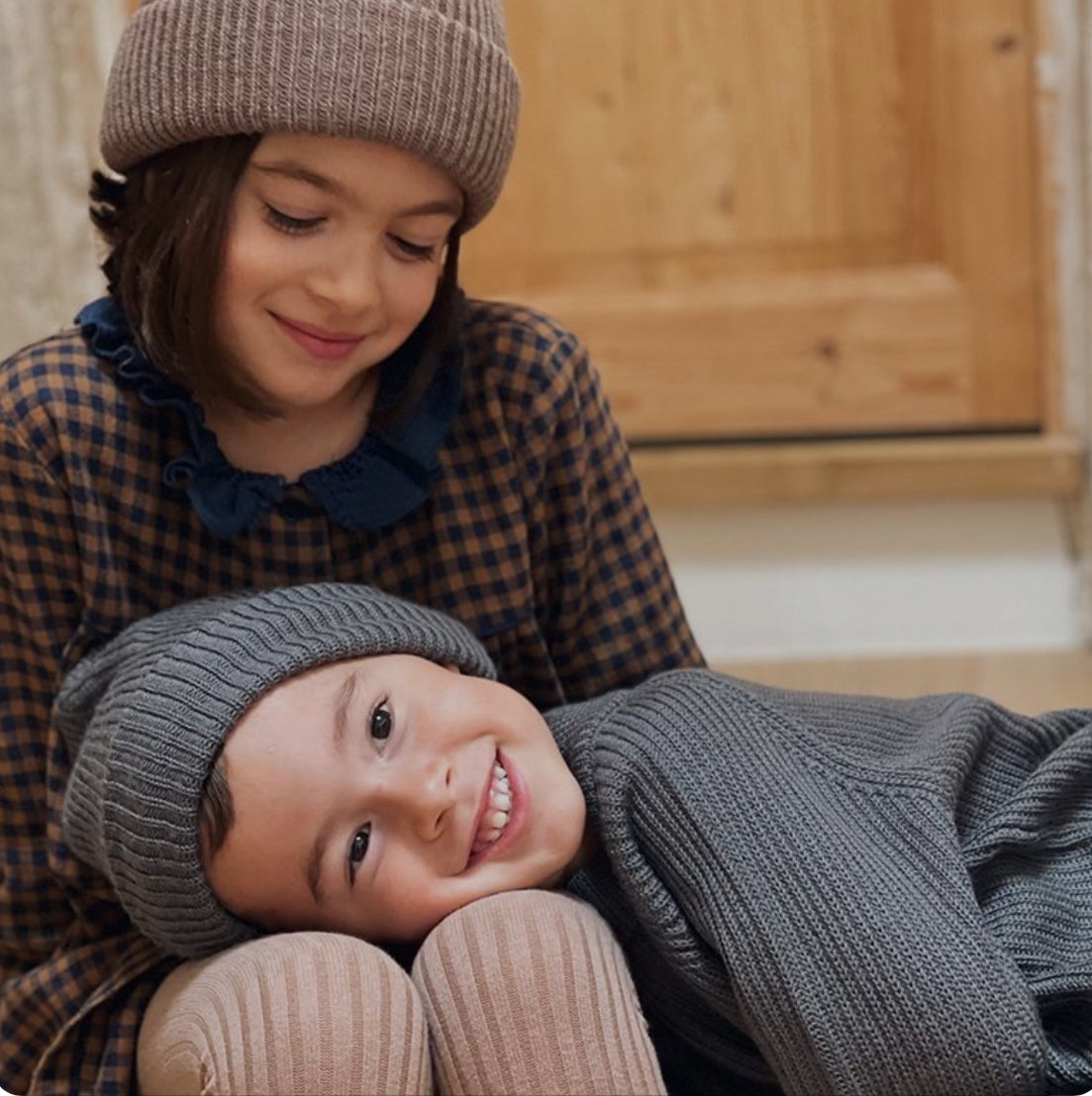 Vitum Ribbed Knit Hat