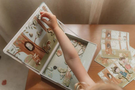 Magnetic Playboard - Forrest Friends